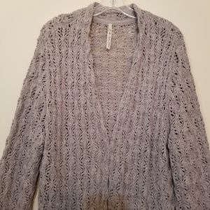 Leo & Nicole Cable Knit Cardigan